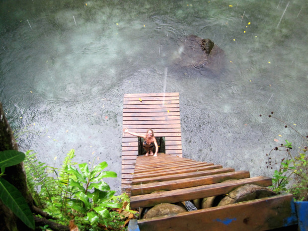 Природный бассейн на острове Уполу 