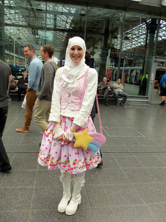 muslim-lolita-hijab-japanese-fashion-anime-24