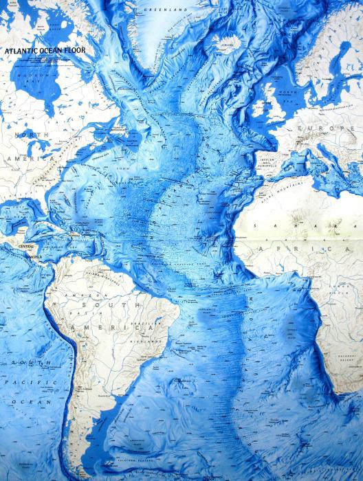 какие материки омывает атлантический океан