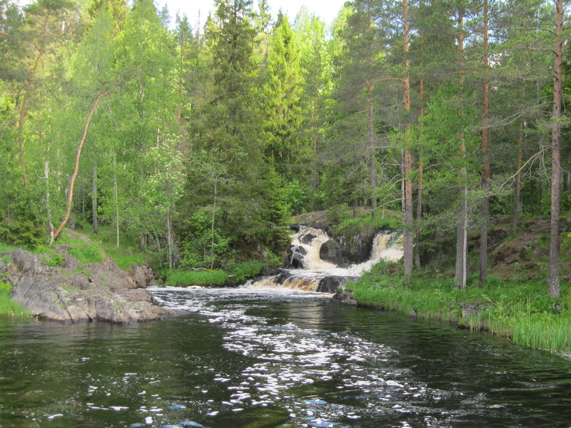 Рускеальские водопады вид