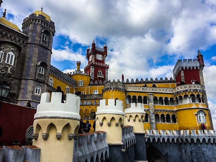 Красивые замки и дворцы мира: Национальный дворец Пенья