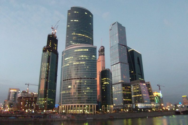 Башня на набережной в Москве