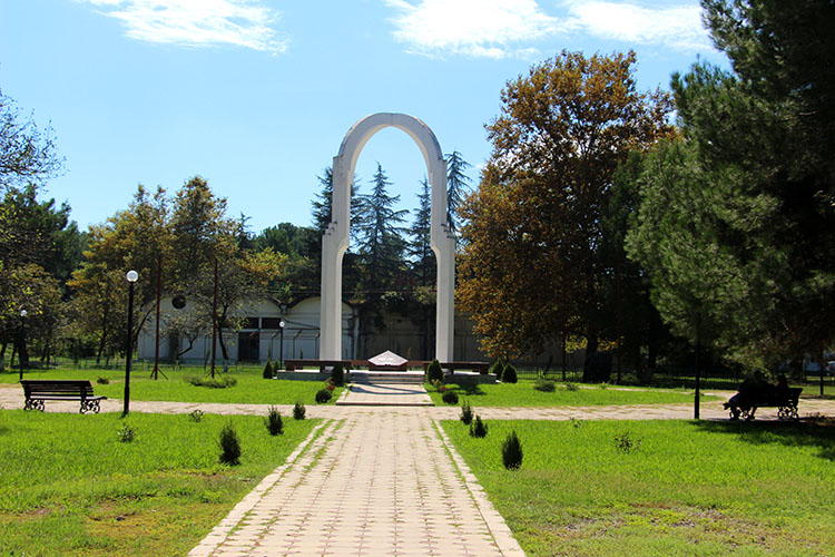 Мемориал в Пицунде