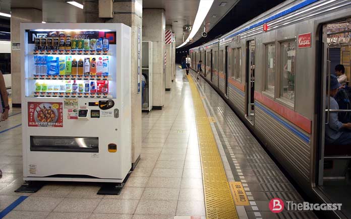 Токийское метро одно из самых больших метрополитенов