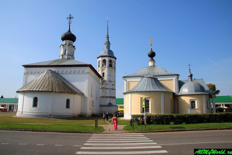 Достопримечательности Суздаля - Воскресенская и Казанская церкви