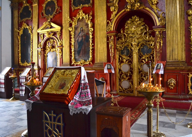 Киев андреевская церковь 